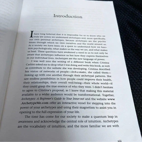 CAROLINE MYSS Archetype Cards 80 Card Set w/Guide Booklet.
Bonus: Archetype Book - Picture 7 of 7